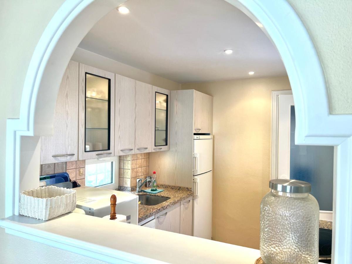 Fabulous Vacation In A 2 Bedroom Townhouse With 2 Terraces Overlooking The Sea, Suitable For 6 People 3 Swimming Pools Tennis And 200 Mts From The Sea El Faro 外观 照片