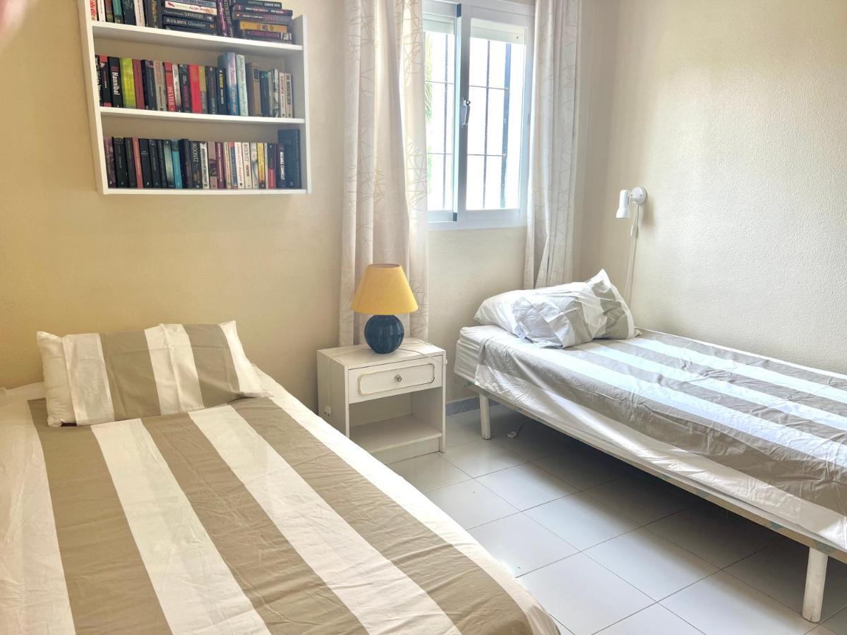 Fabulous Vacation In A 2 Bedroom Townhouse With 2 Terraces Overlooking The Sea, Suitable For 6 People 3 Swimming Pools Tennis And 200 Mts From The Sea El Faro 外观 照片
