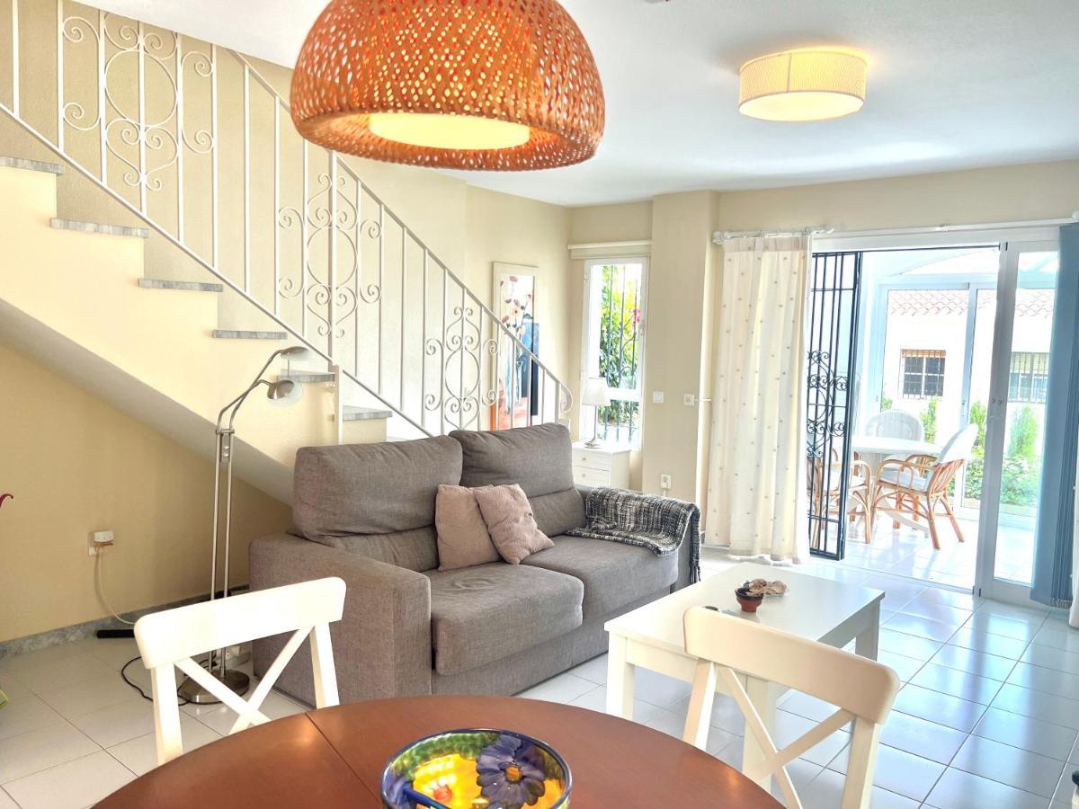 Fabulous Vacation In A 2 Bedroom Townhouse With 2 Terraces Overlooking The Sea, Suitable For 6 People 3 Swimming Pools Tennis And 200 Mts From The Sea El Faro 外观 照片